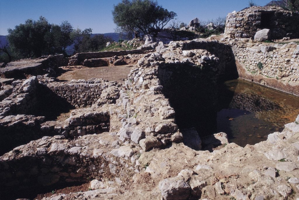 A landscape woven with the ruins of Roman stone walls