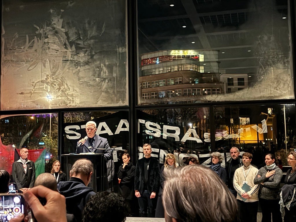 Klaus Biesenbach speaking at the occasion of show of Nan Goldin at the Neue Nationalgalerie