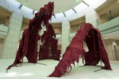 Sandra Mujinga, Unearthed Leaves (2024). Steel, fabrics, and wire. 5.9 x 4 x 2 m, 5.4 x 2.8 x 4.6 m, and 4 x 3 x 6 m. Exhibition view: 8th Yokohama Triennale: Wild Grass: Our Lives, Yokohama Museum of Art (15 March–9 June 2024).